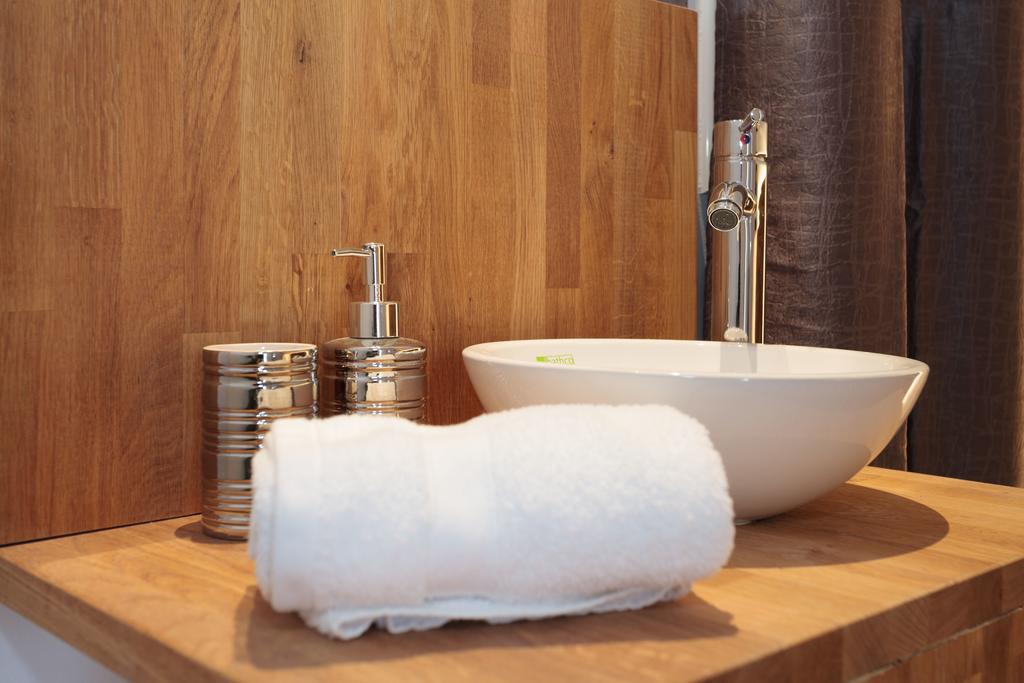 Apartament Radas *